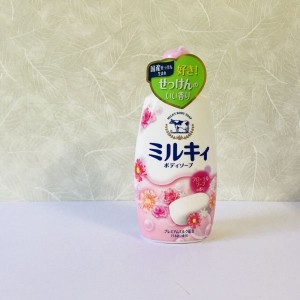 sua-tam-cow-milky-body-soap-hoa-hong-550ml-3l0y4C